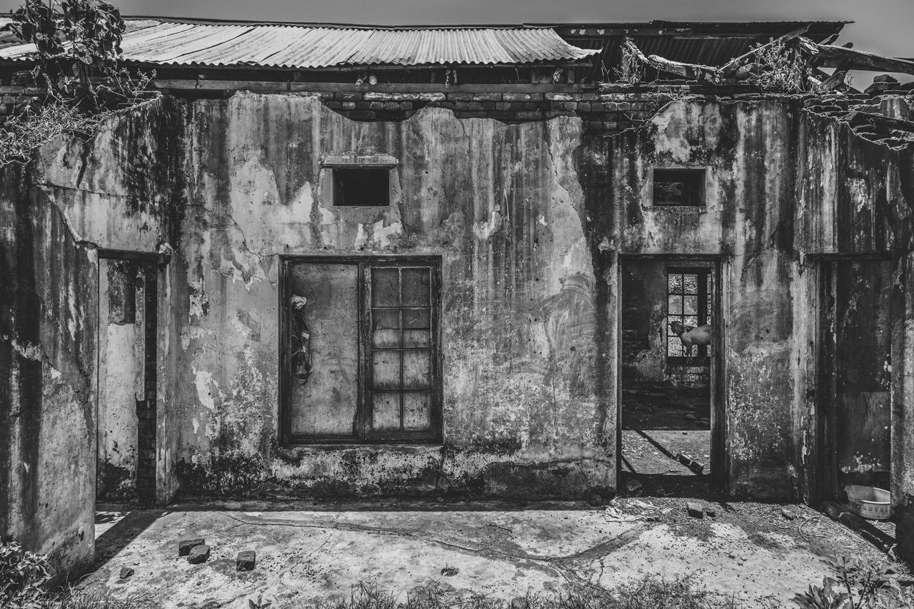 Mohsen Taha | Ghost Own, Crumbles of Jinja