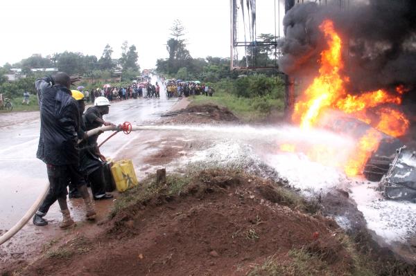 Image from Drake Ssentongo | Fuel Tanker Crash - A fuel tank runs off 