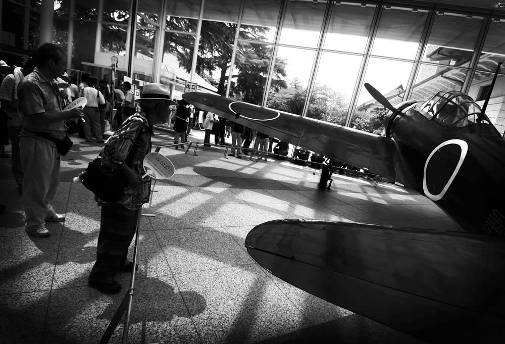 Open display of Zero Fighter at Yasukuni Shrine&#39;s War Museum on August 15th, 2008.&nbsp;
