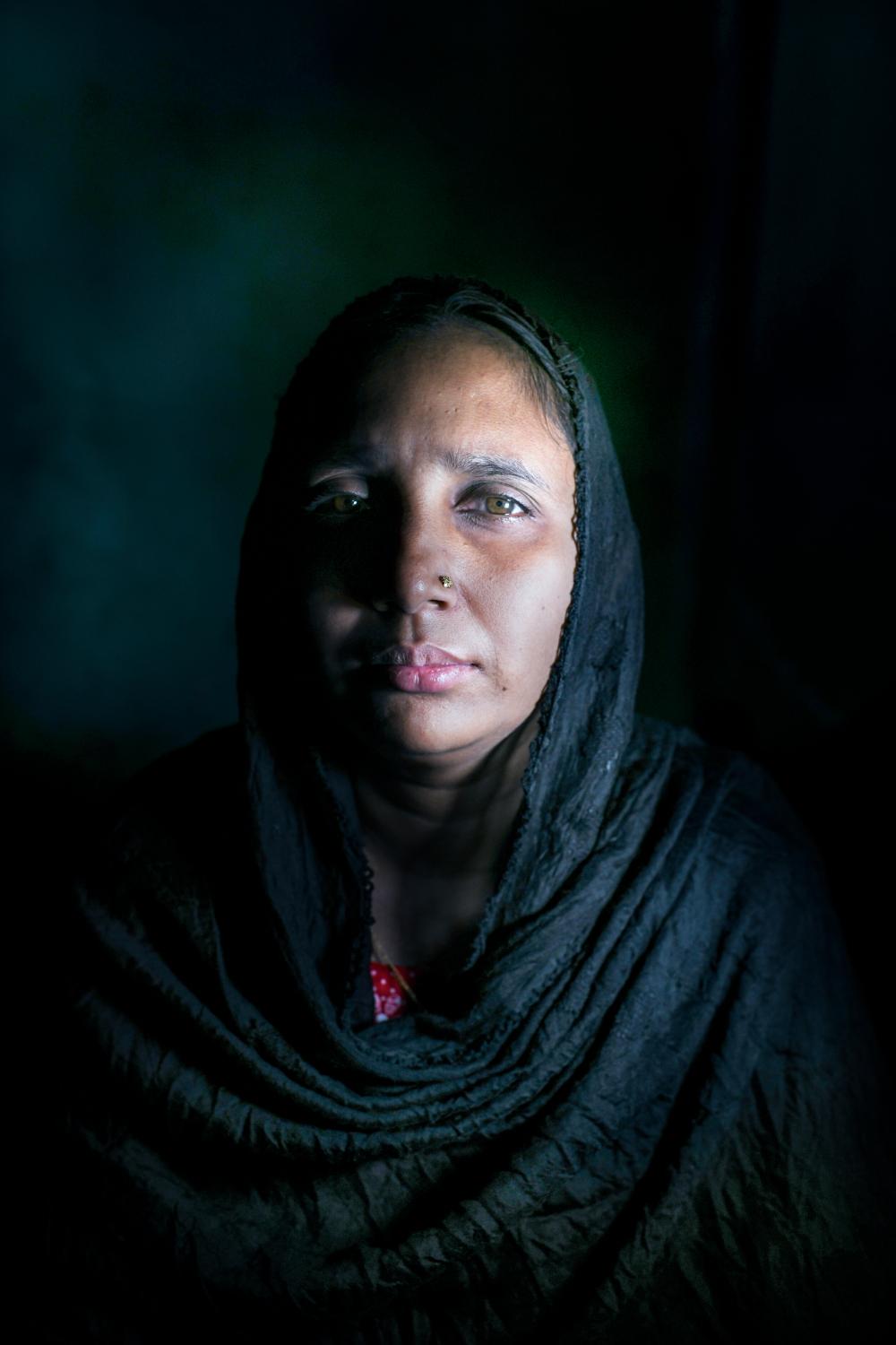 Portrait  - Portrait of textile worker Rozina Begum (30) inside her...