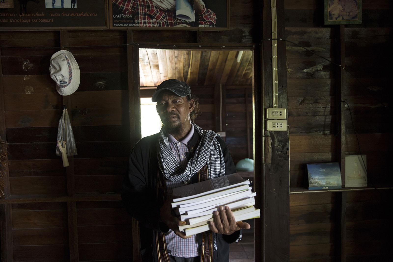 THREE DECADES OF AN ANTI-DAM STRUGGLE - Banmi Sortang, a village researcher from a community...
