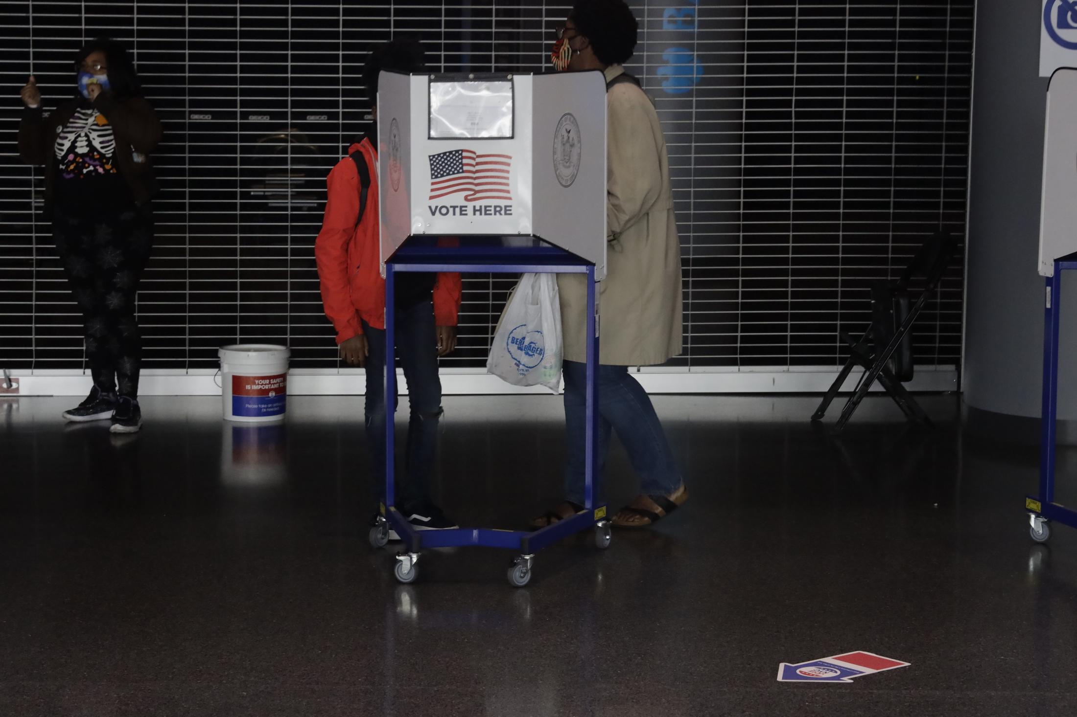 2020 Elections - Voters casting ballots inside of the Barclayâ€™s Center...
