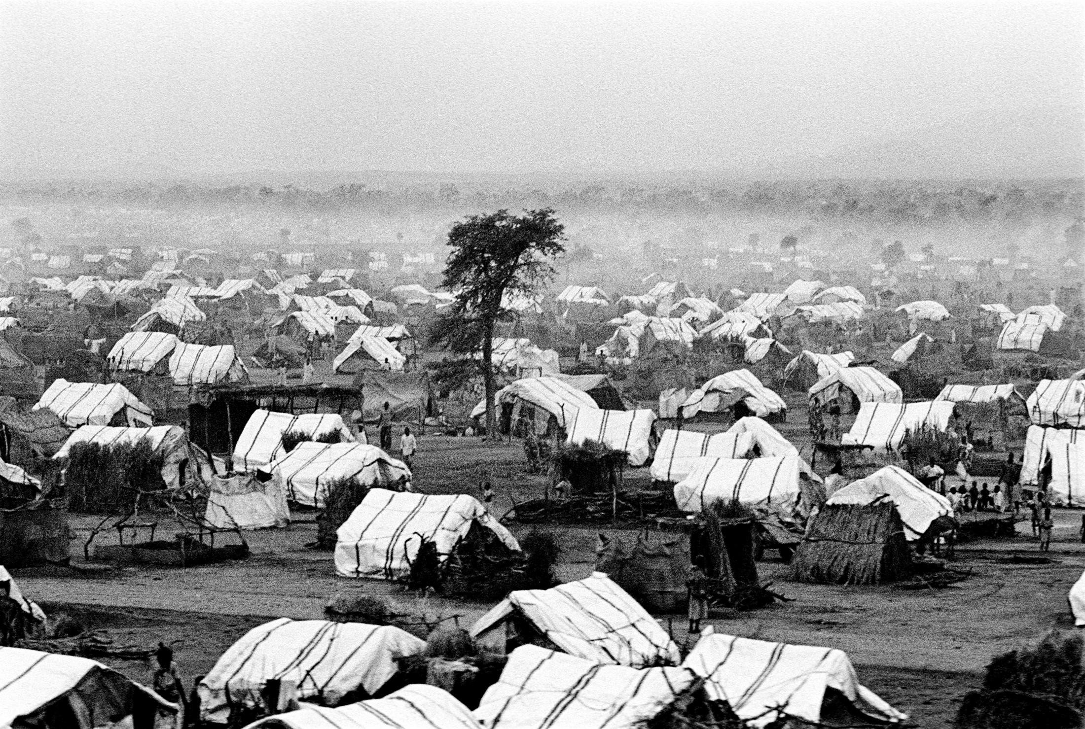 Darfur - SUDAN Zalingei, West Darfur Tents in the Zalingei camp...