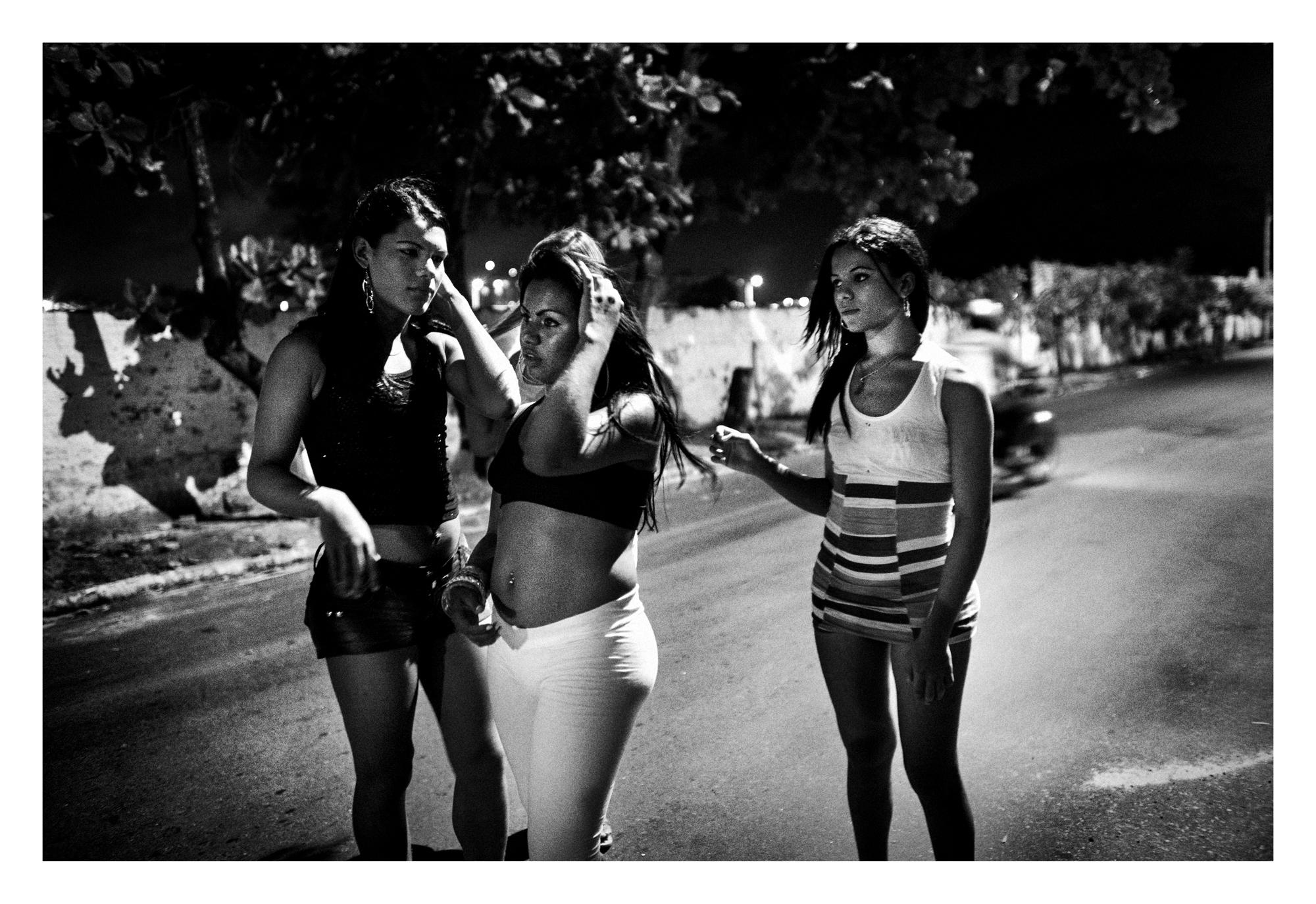 All imperfect things - Fortaleza, Brazil. April 2012. Samilly (right), Emyle...