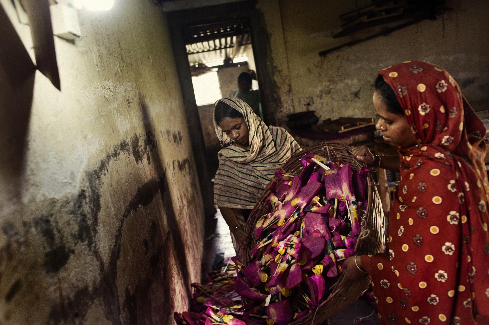 Microcredit / Bangladesh - Bangladesh, Dhaka, Utterkhan.
January 2012
Mabia is...