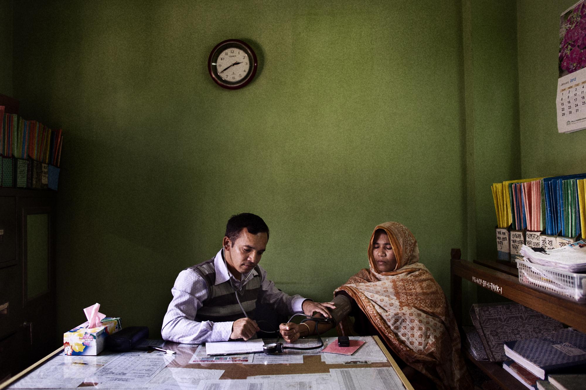Microcredit / Bangladesh - Bangladesh, Dhaka, Tongi. January 2012 Doctor Atiar...