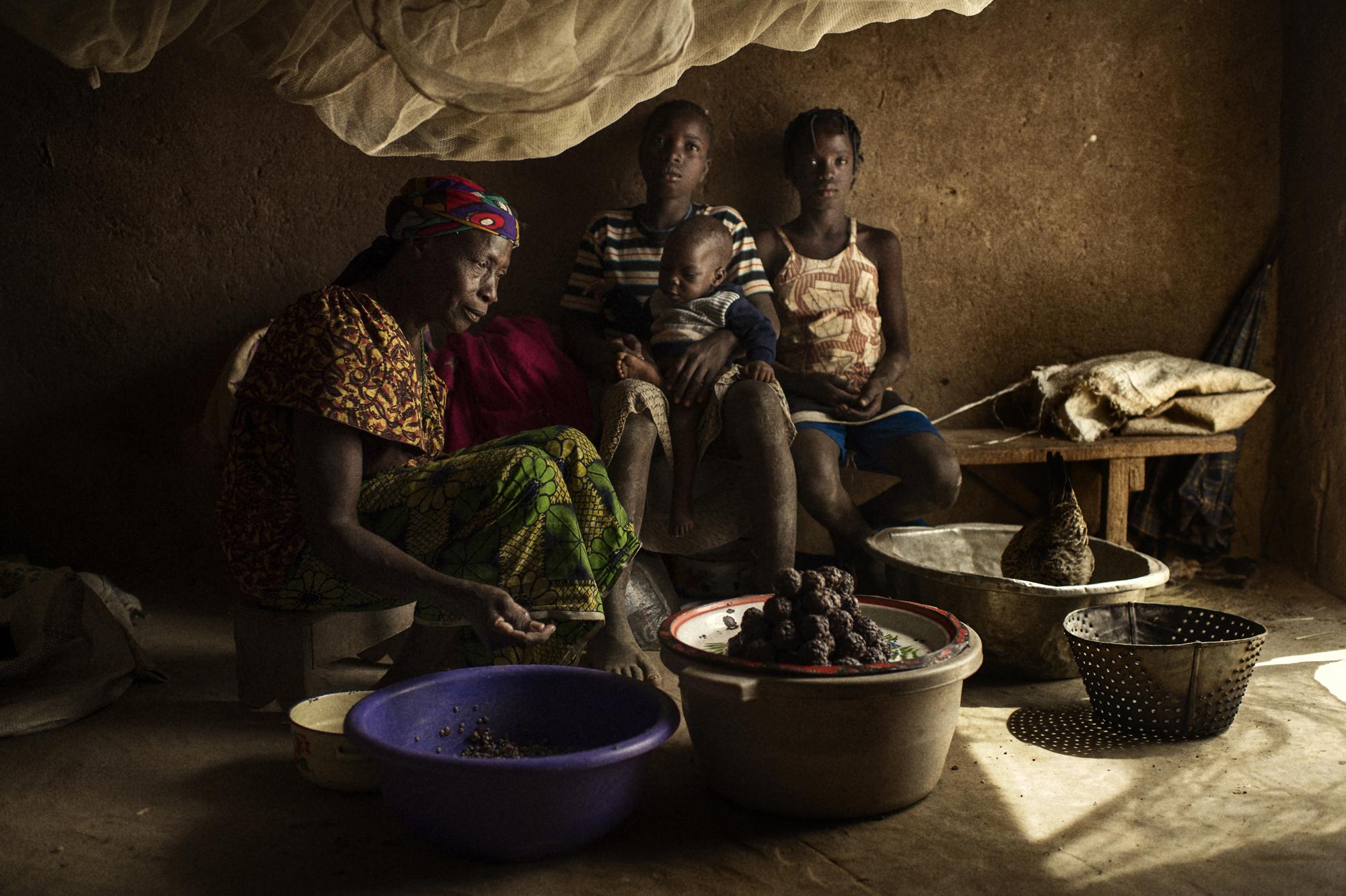 Microcredit / Burkina Faso - Burkina Faso, Moyaorgo.
November 2011.
Abzeta Derra...