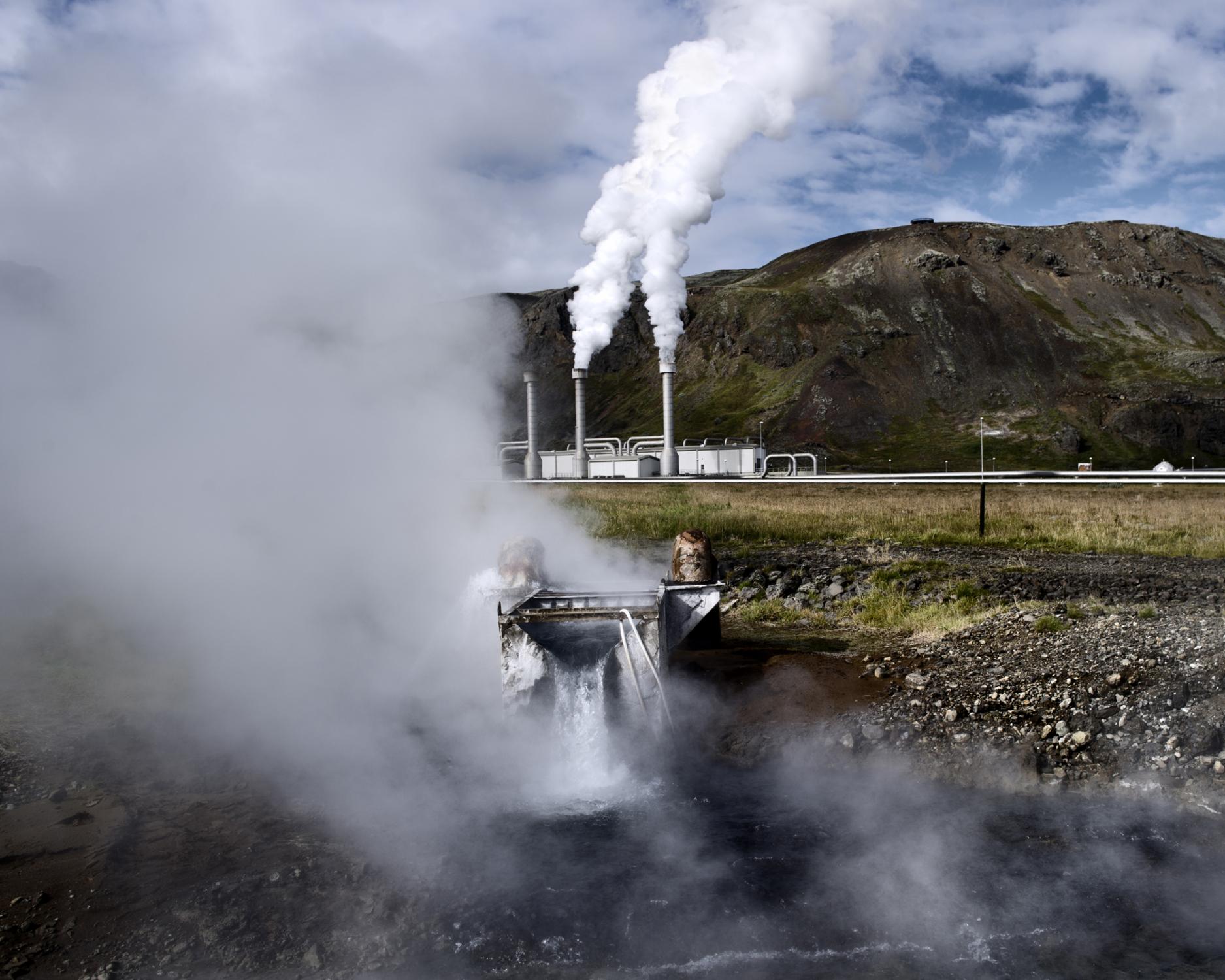 Steamland - Geothermal Power in Iceland.
August 2010.
Hengill,...