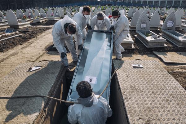 Image from COVID FUNERALS - Infectious coffin, zinc coated to be safely buried