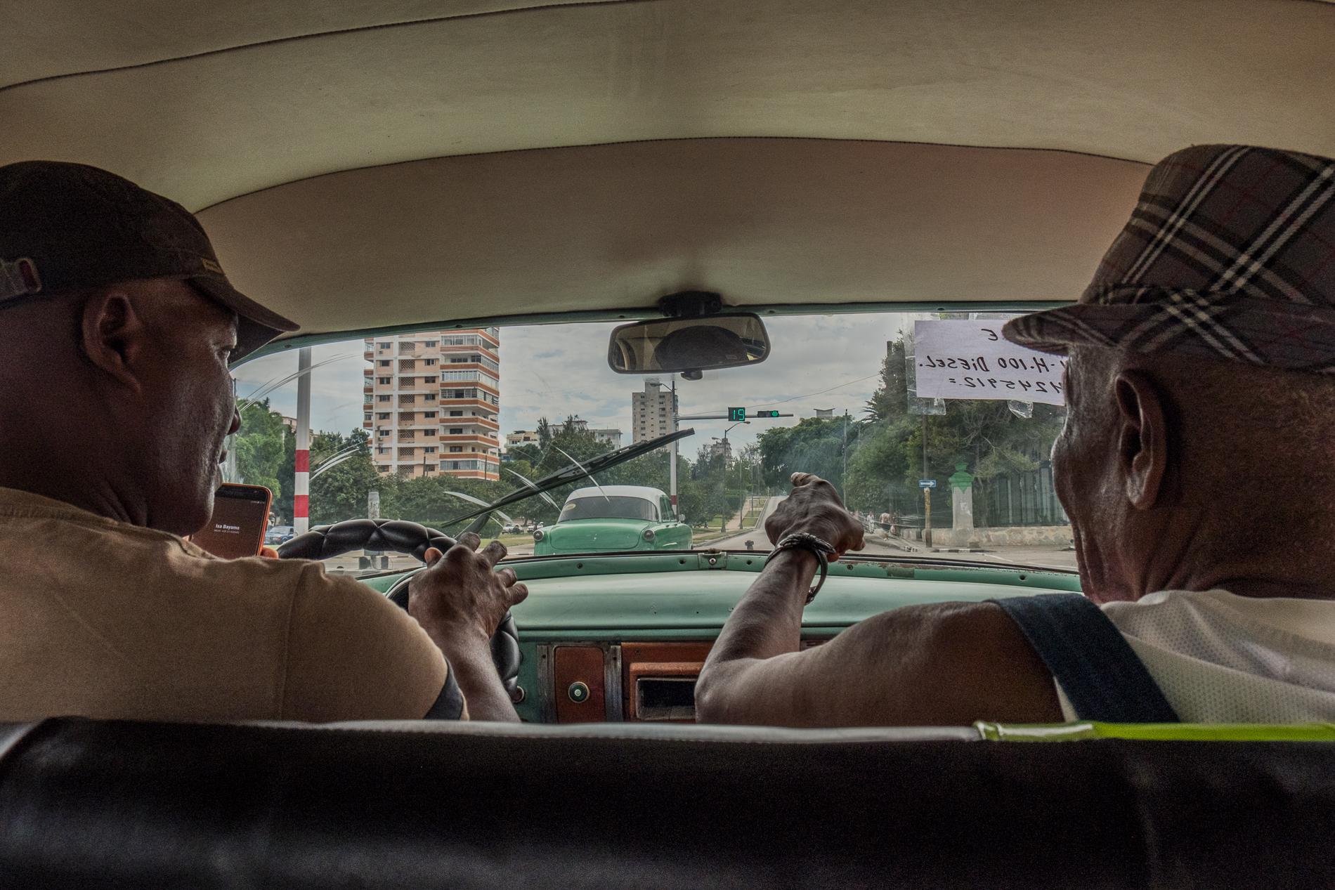 Cuba - Ten dollar pension - Mario Díaz (right), now 81, is trying to increase...