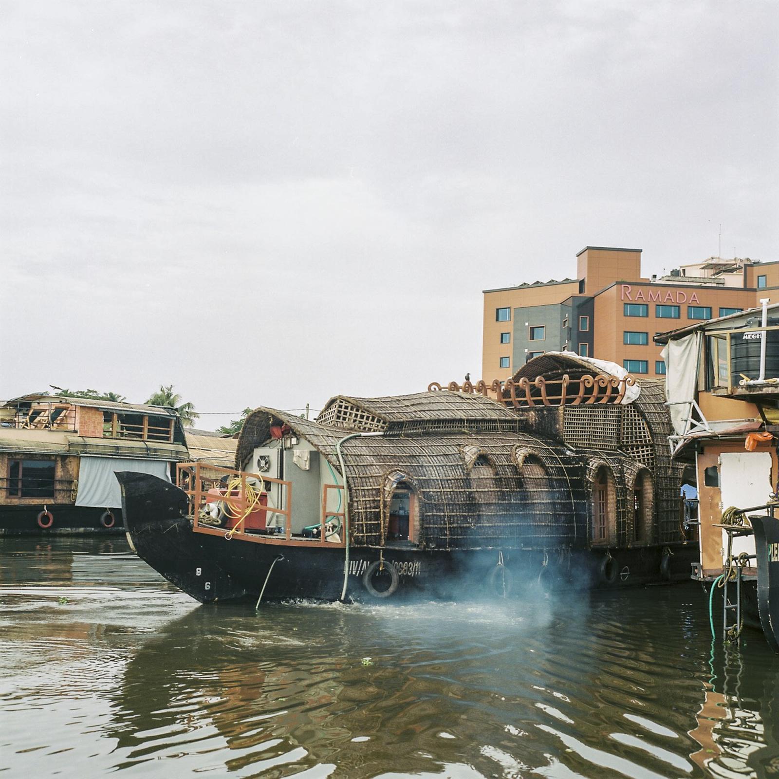 Can Solar Power fuel India's Iconic Houseboat Capital?