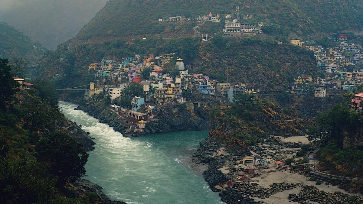 National Geographic: Can India clean up its holiest river?