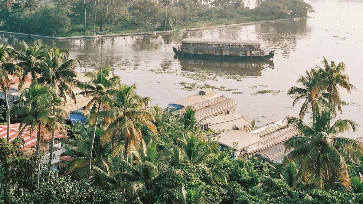 Thumbnail of Can solar power save India’s iconic houseboat capital?