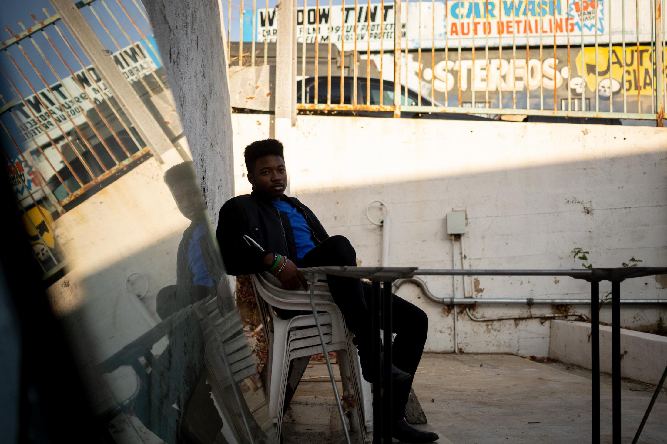 Homeless Youth in Los Angeles, Internazionale - Brandon, 19, poses for a portrait outside Jovenes, an...
