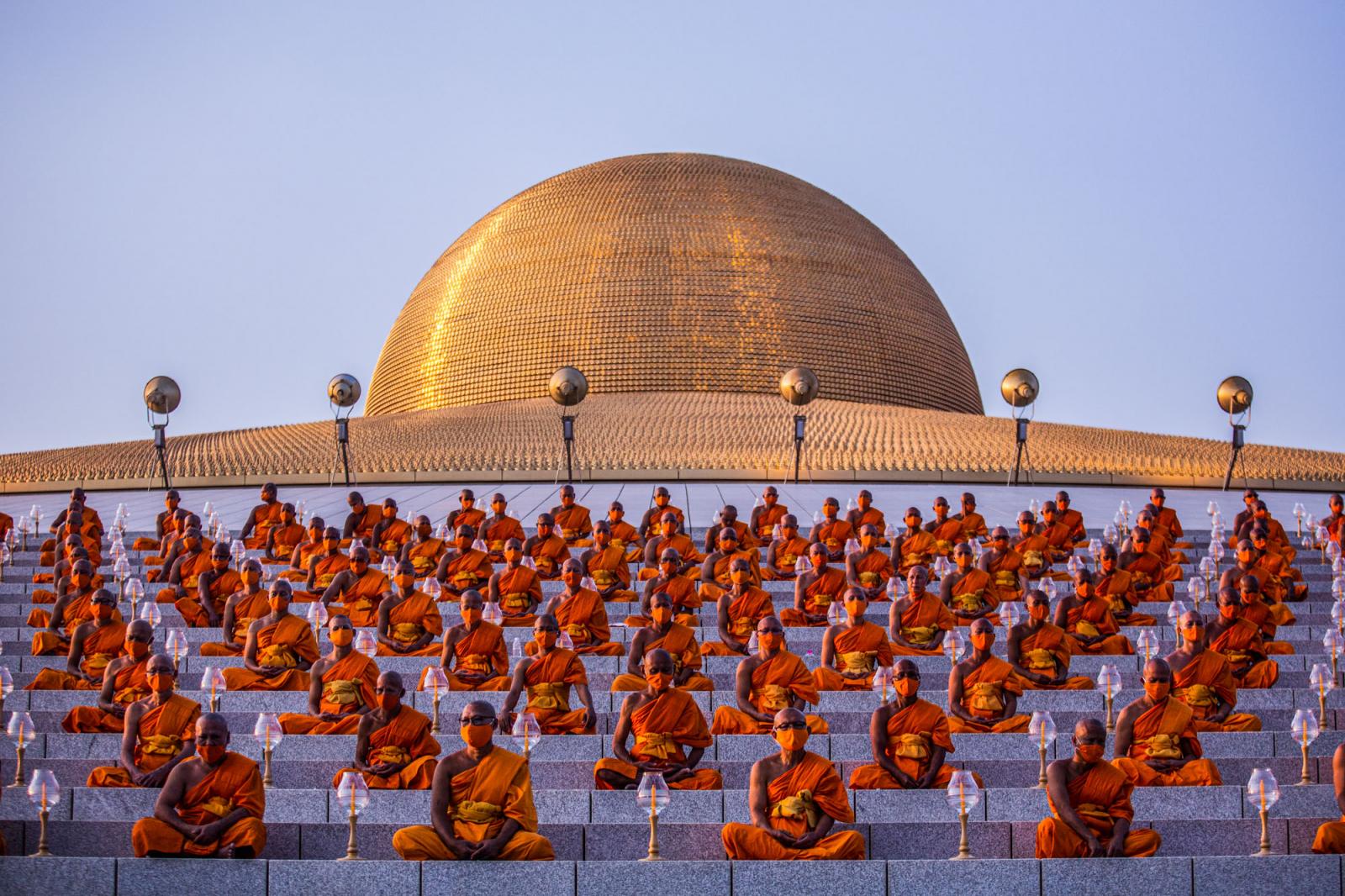 Buddhist monks, wearing face ma...ngkok, Thailand, February 2021.