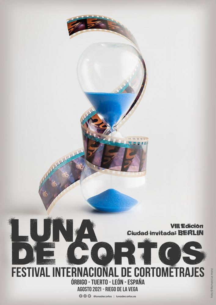 POSTER INTERNATIONAL SHORT FILM FESTIVAL "LUNA DE CORTOS".