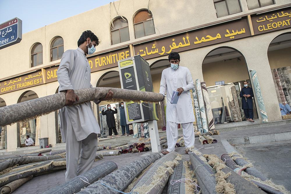 Art and Documentary Photography - Loading 11_The_Carpet_Souq5703.jpg