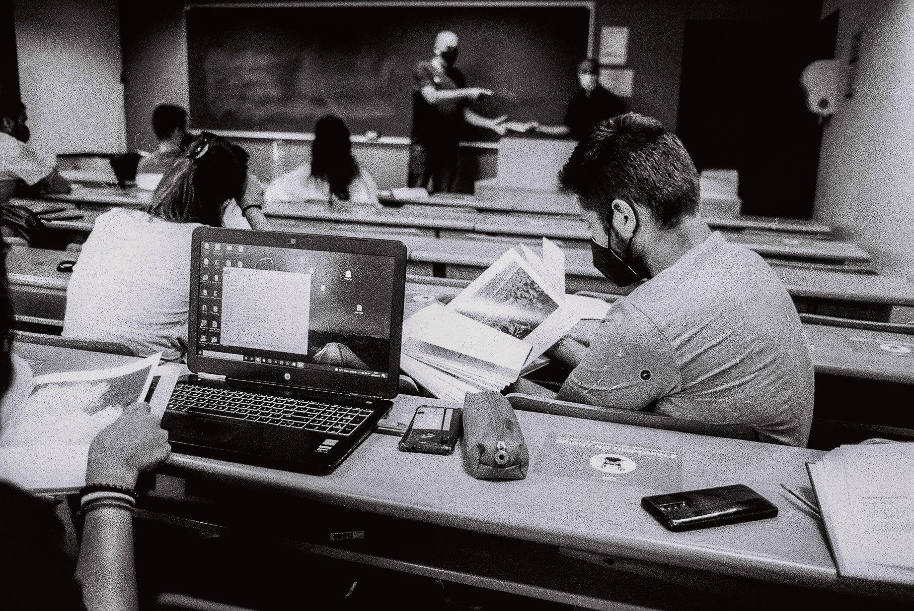 Class with HP5 Plus 400 - 