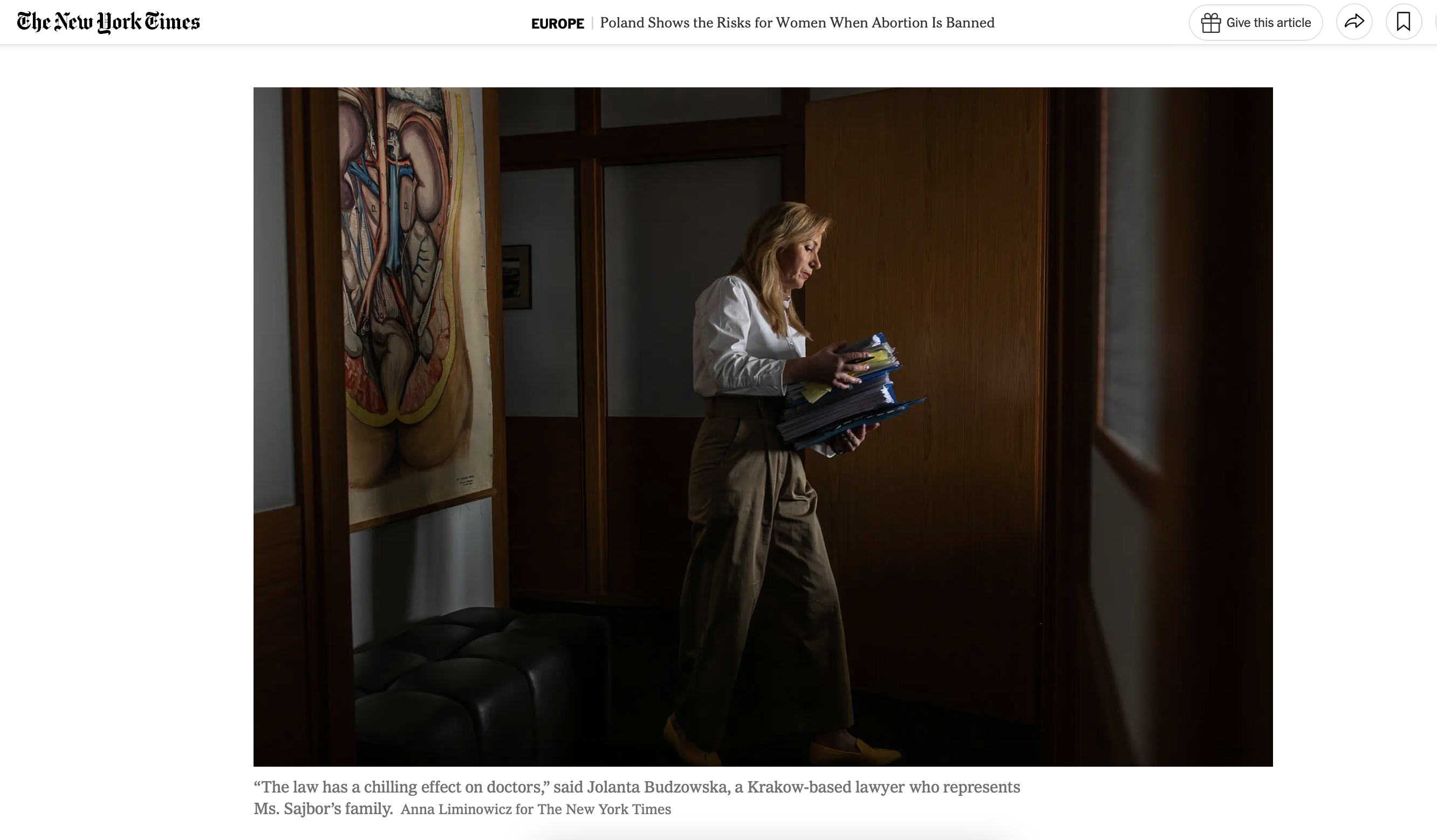 Art and Documentary Photography - Loading anna_liminowicz_the_new_york_times_8.png