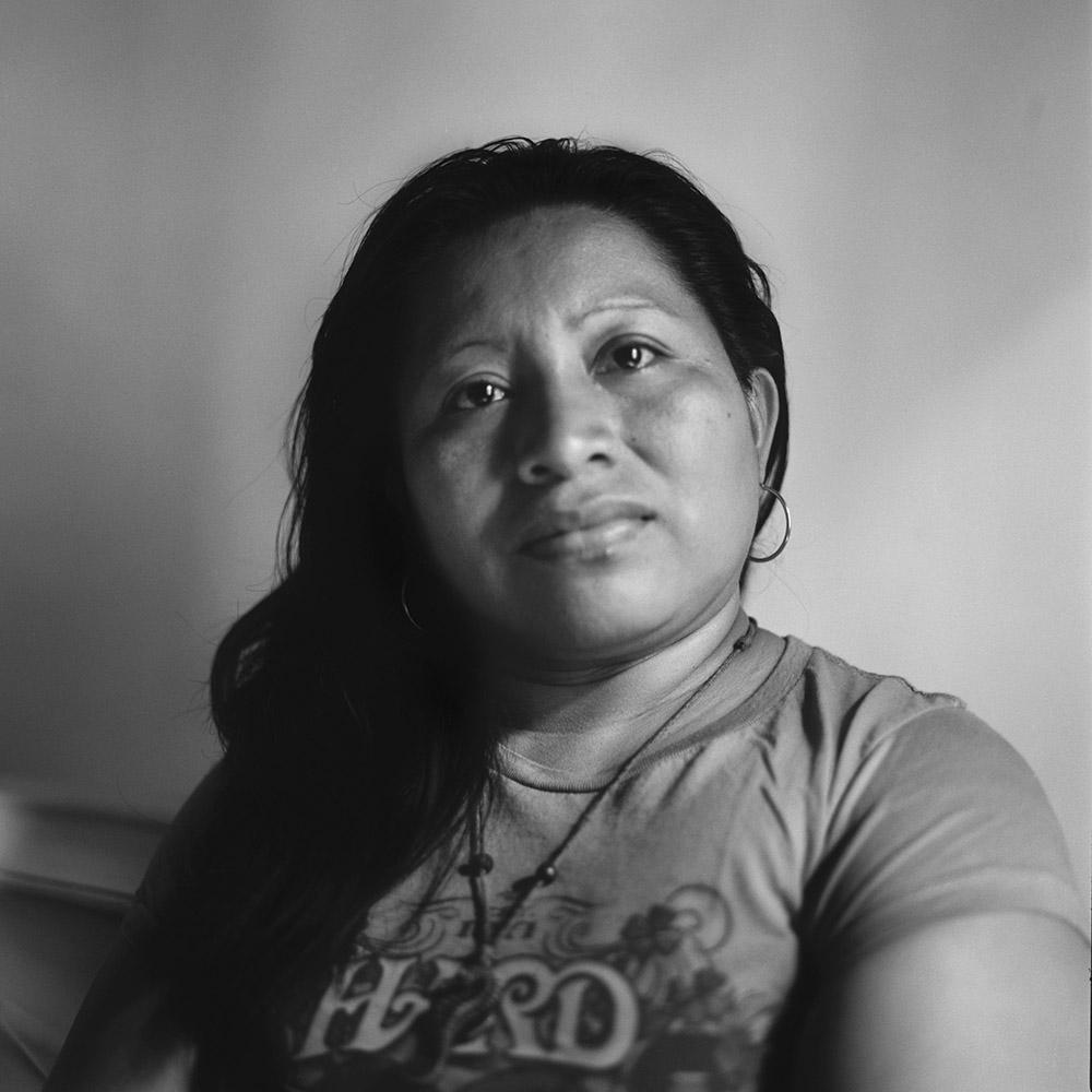 Retrato de Teodora Vásquez activista Salvadoreña