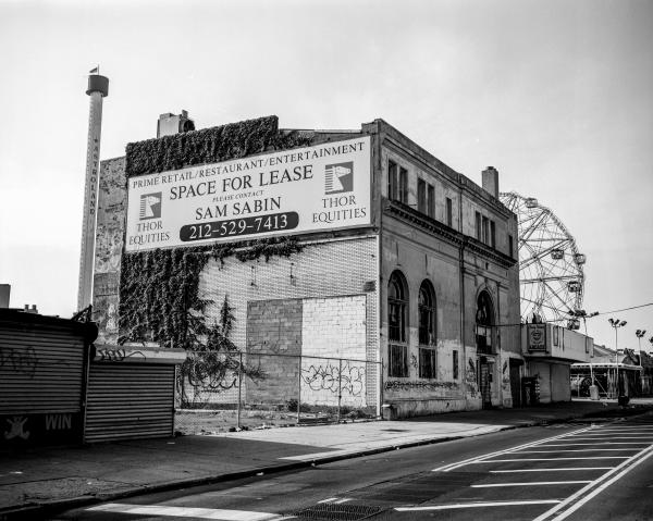Kenneth Nelson | Images
