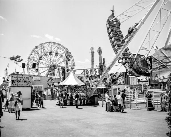 Kenneth Nelson | Images