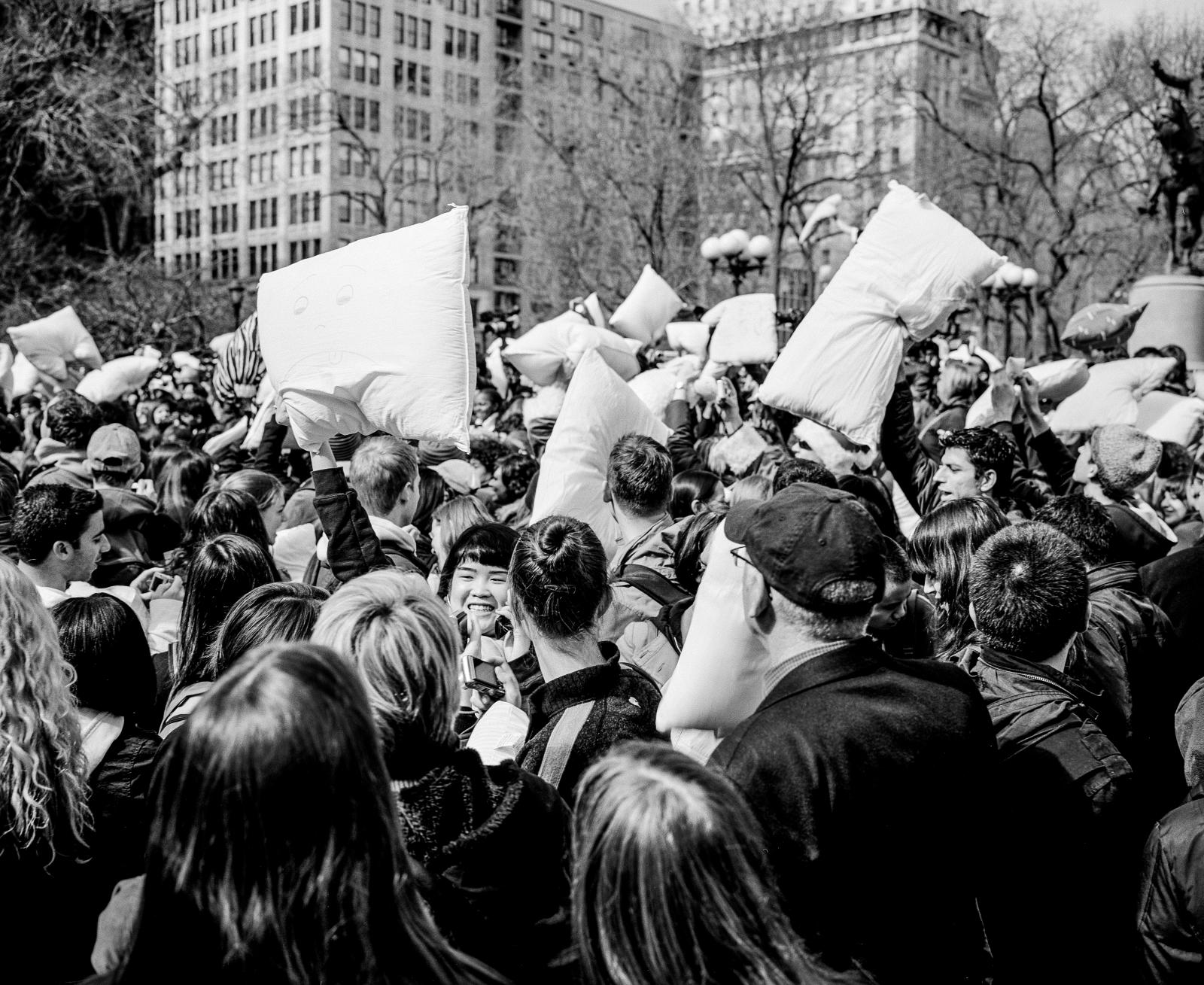 Pillow Fight 080322607