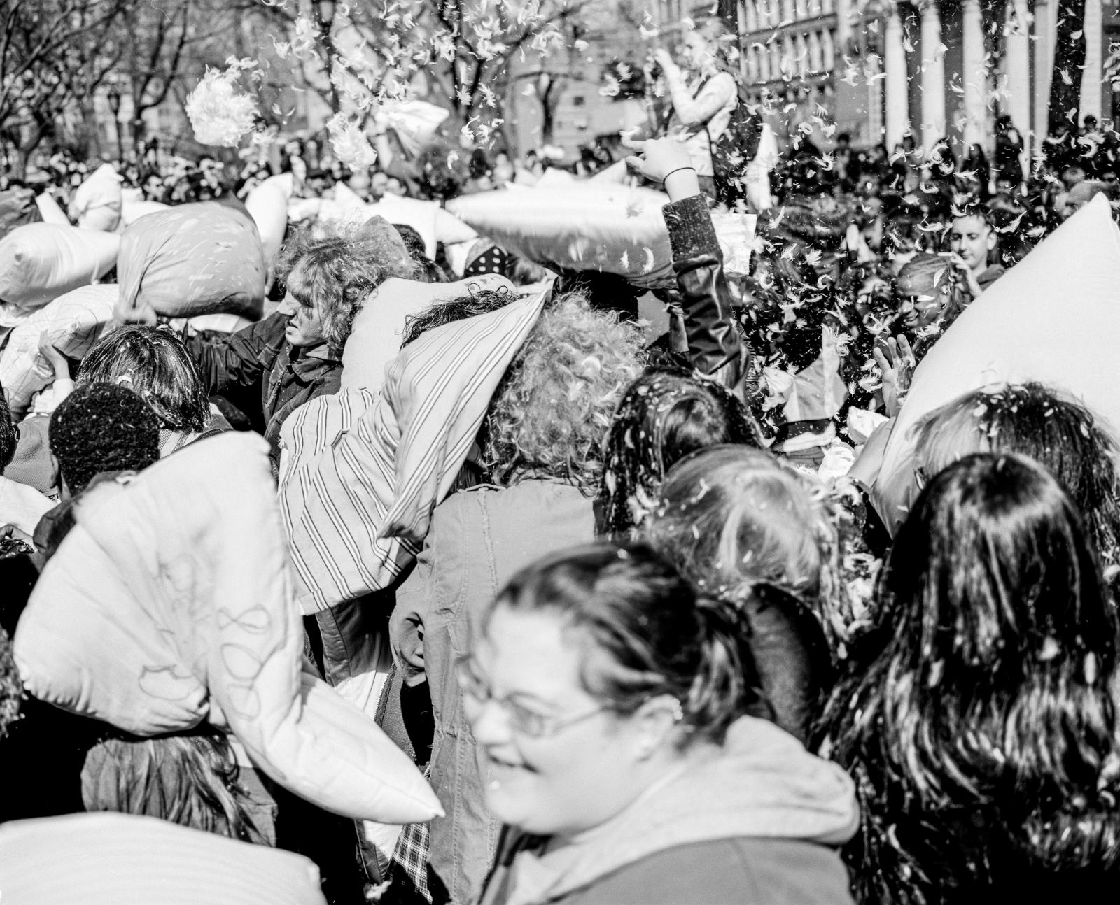 Pillow Fight 080322710