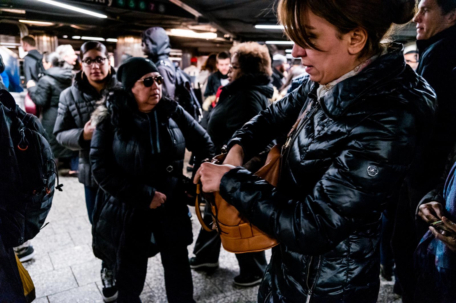 Rush Hour/NYC Subway 181129094