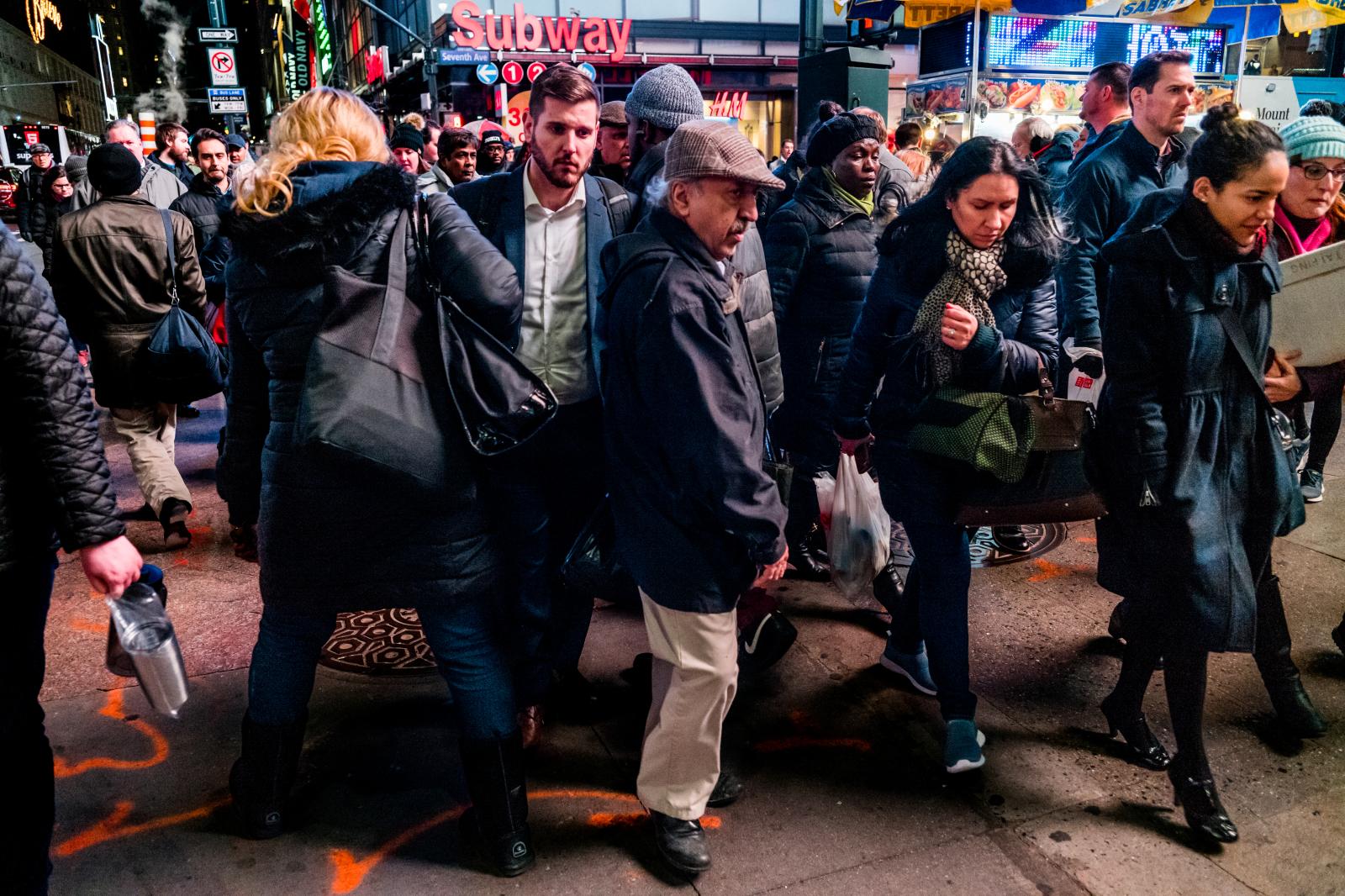 Rush Hour/Pedestrian Traffic 181206055