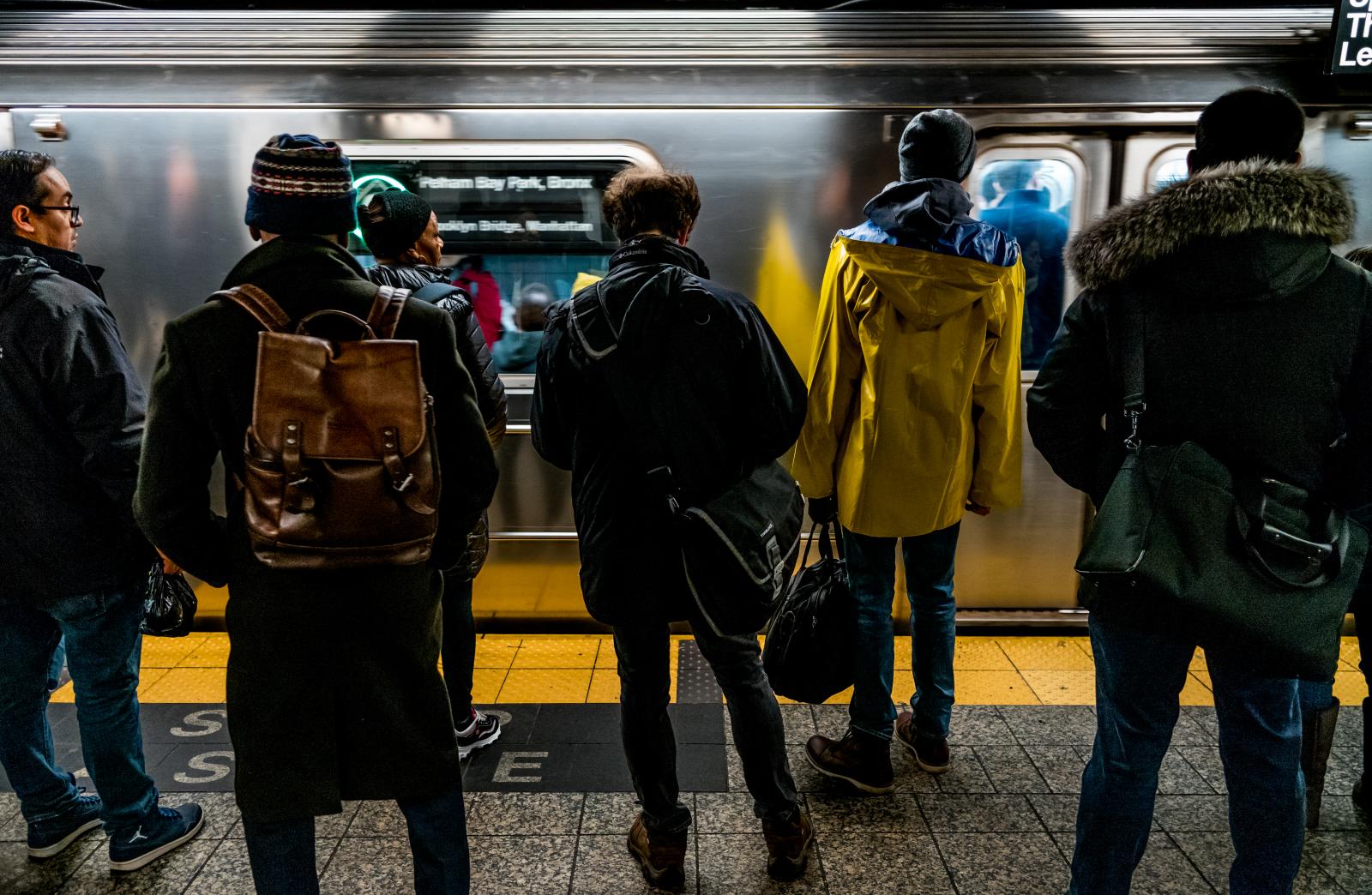 Rush Hour/NYC Subway 191213034