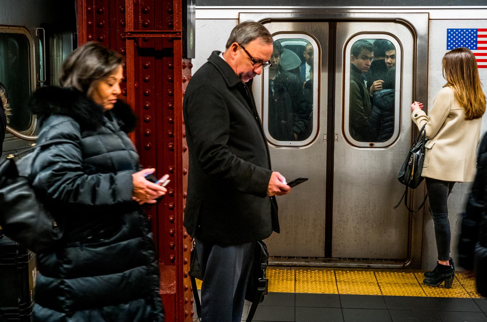 Rush Hour/NYC Subway 180724144