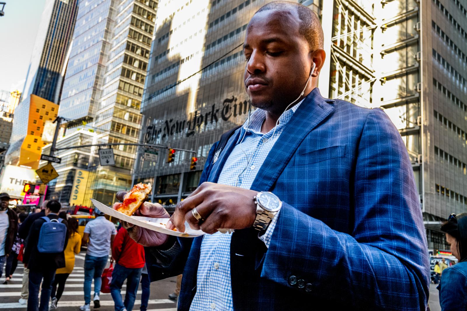 Public Display of Eating 190424035