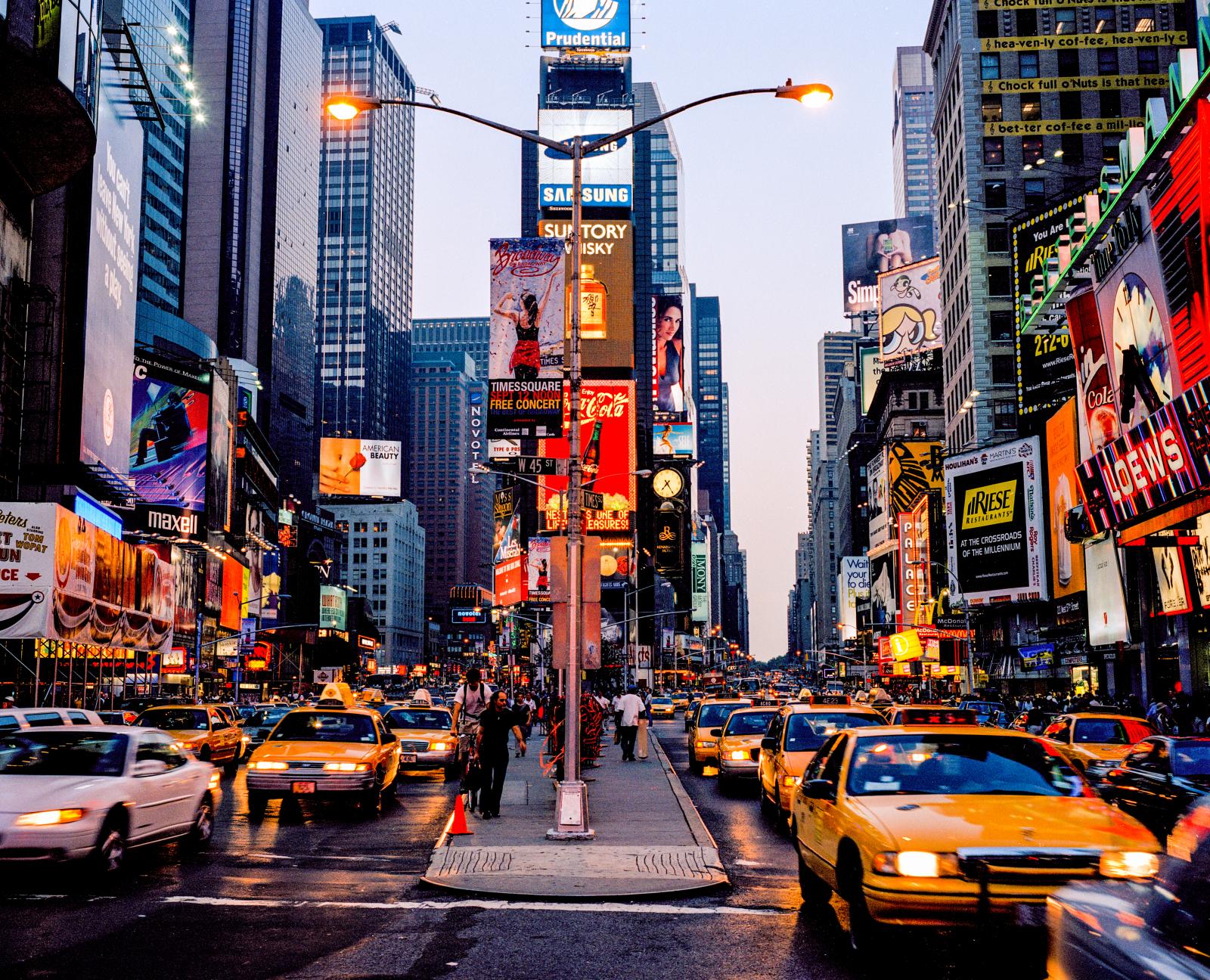 Streets of Times Square 990807203