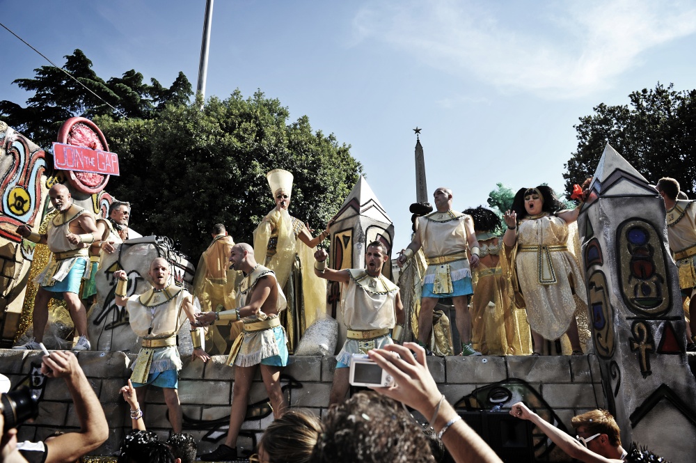 Art and Documentary Photography - Loading _ELU6049b.jpg