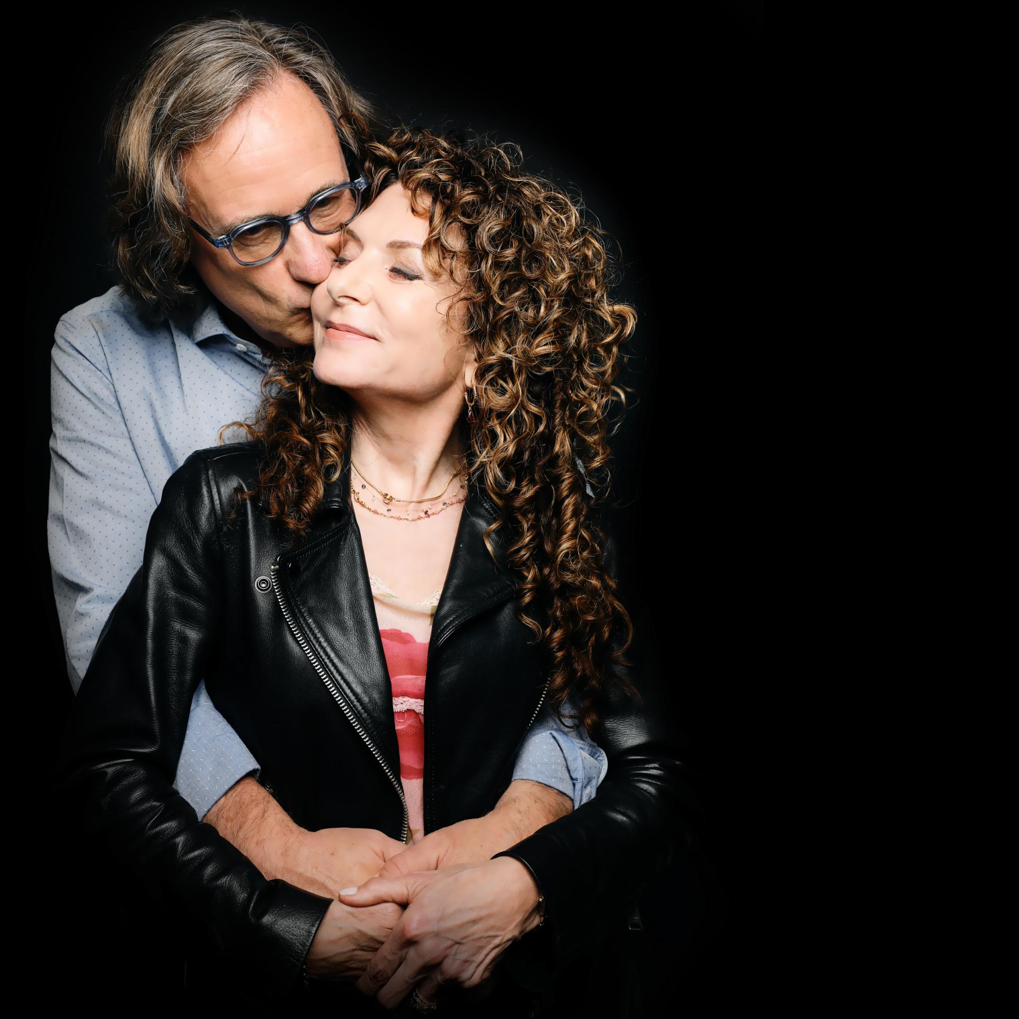 COUPLES IN LOVE