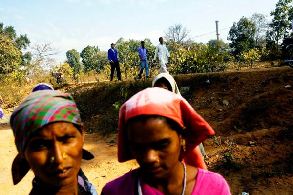 Women from the village of Chiraipani , working in construction outside of the main sponge plant.