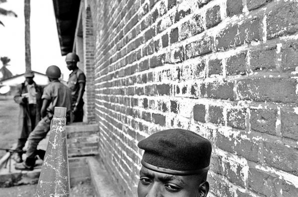 DRcongo Conflict - FARDC (Congo National Army) soldiers , waiting to be...