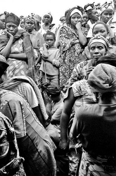 Image from DRcongo Conflict - IDPs waiting for food distribution by WFP, Kirumba, North...