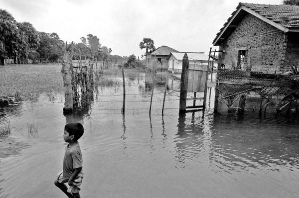 Flooded villages after heavy monsoon rains, Batticaloa, East Sri Lanka.