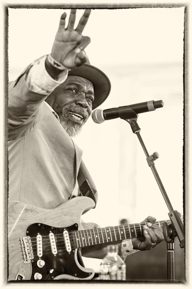 Lurrie Bell at Chicago Blues Festival | Buy this image