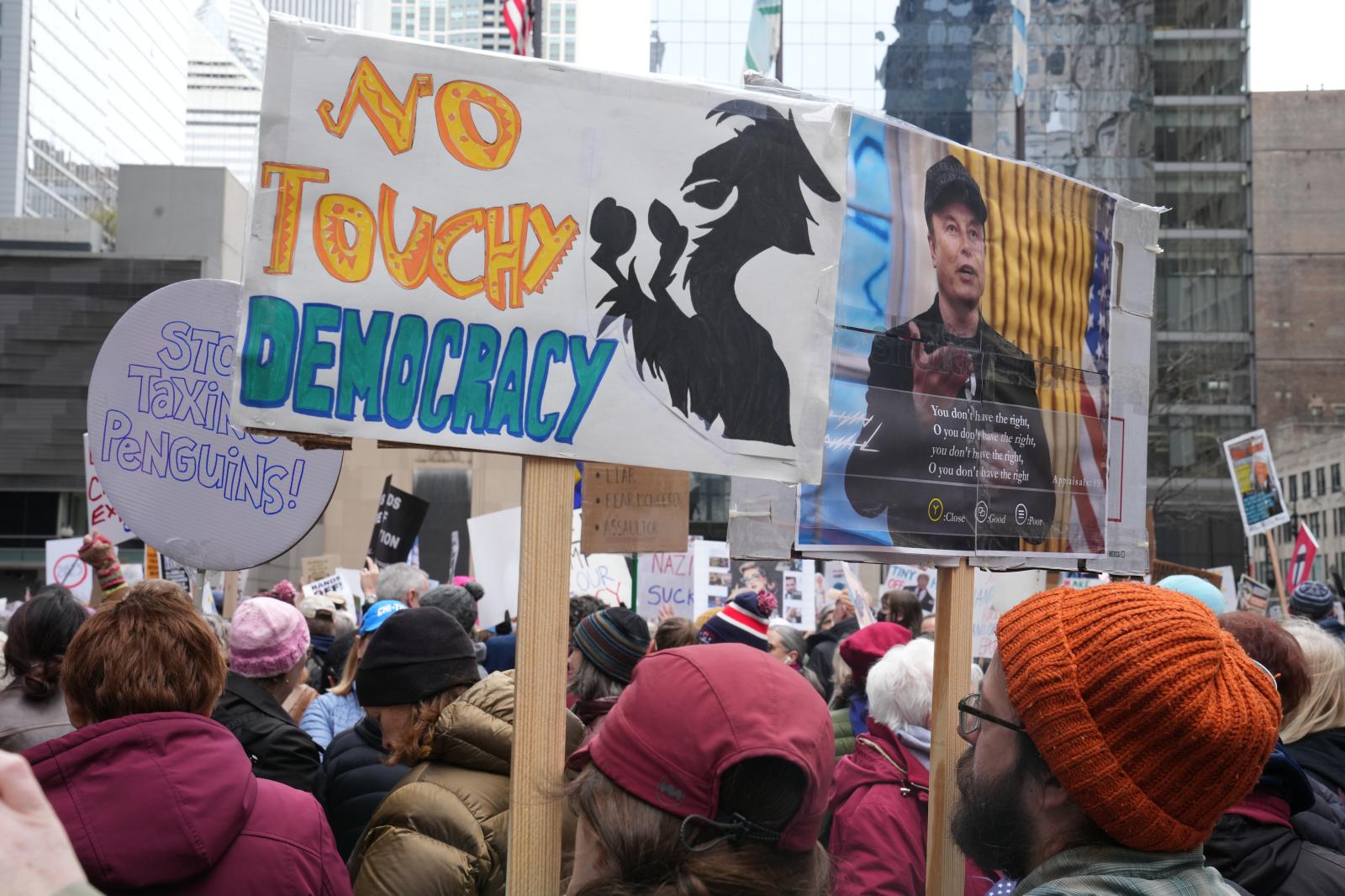 Hands Off protest in downtown C...y Jean-Marc Giboux) Chicago usa