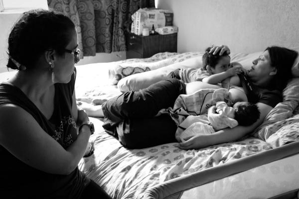URBAN MIDWIVES - Hannah visits Cinthia at home after less than 24 hours of giving birth. Cinthia now has 2...