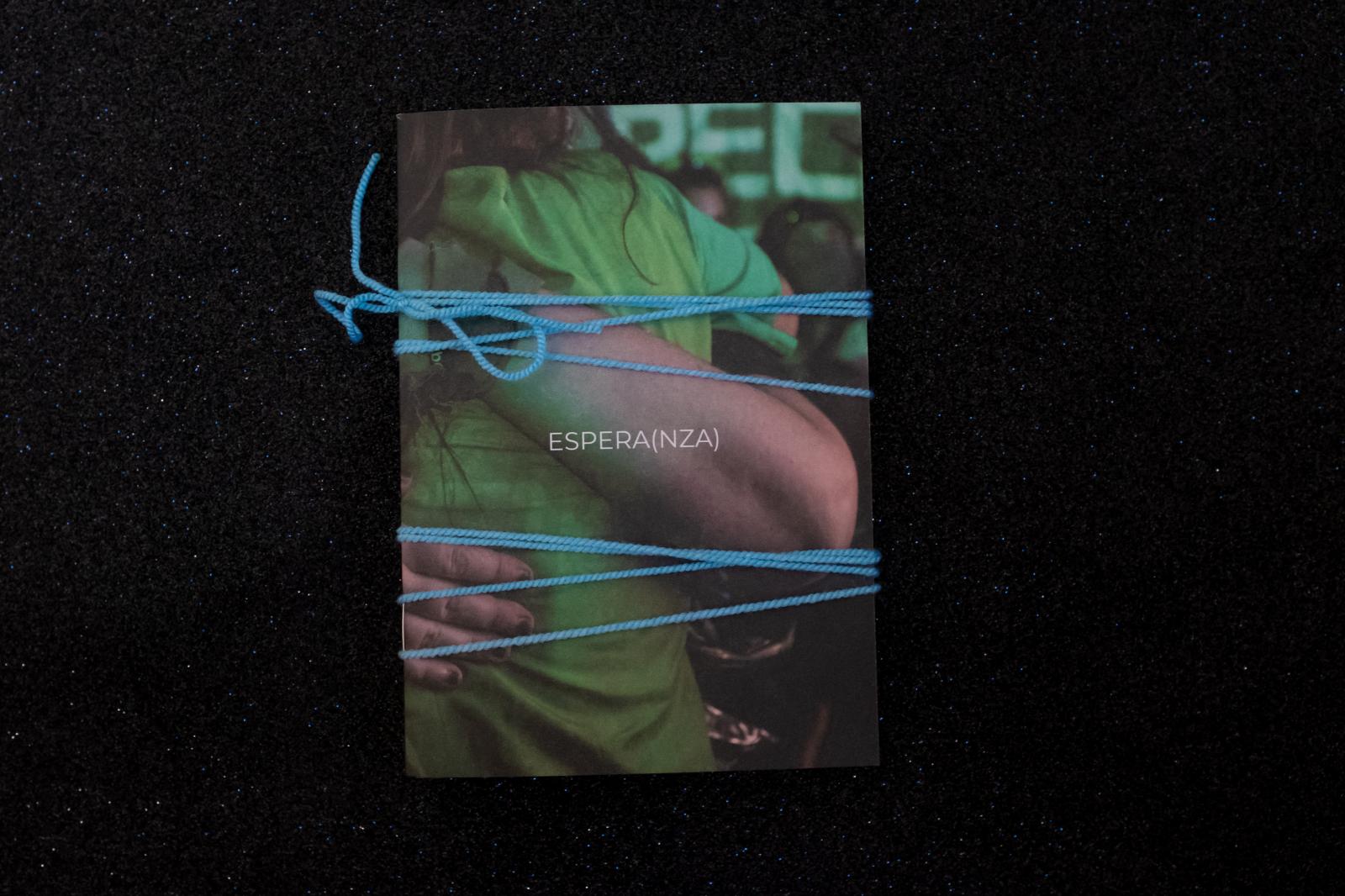 [PHOTOZINE] "Espera(nza), 2 nights of votation of the abortion law in Argentina".