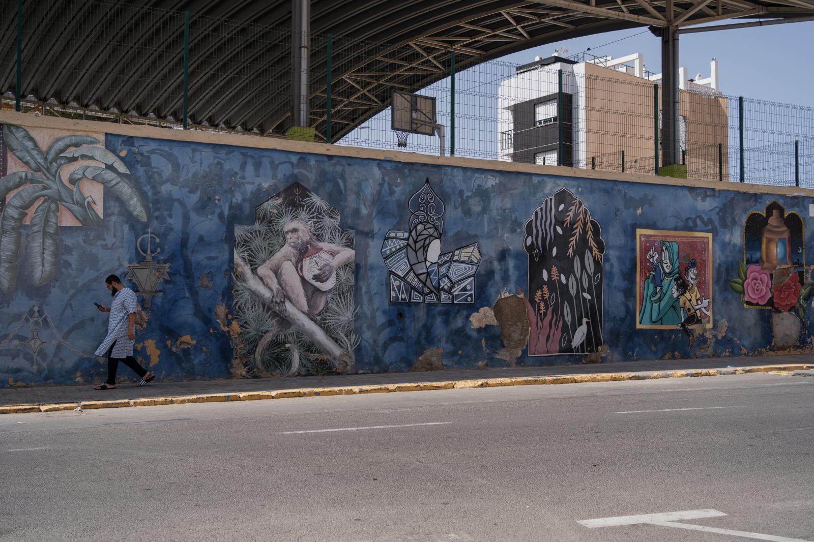  Mural realizado en el marco de...no, en el barrio de El Rastro. 