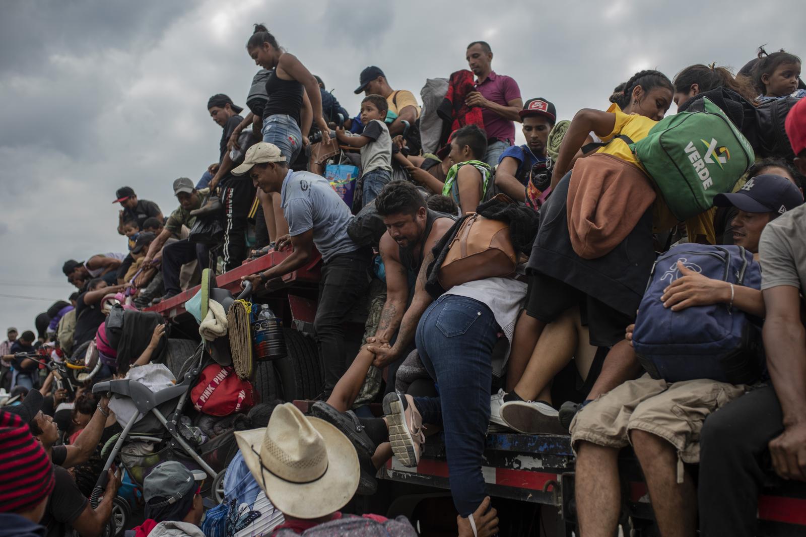 Migrantes centroamericanos se t...co, el 17 de Noviembre de 2021.