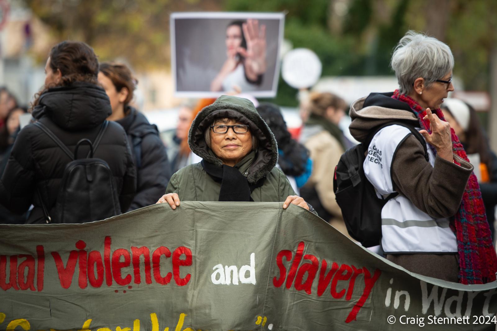 BERLIN, GERMANY - NOVEMBER 25: ...by Craig Stennett/Getty Images)