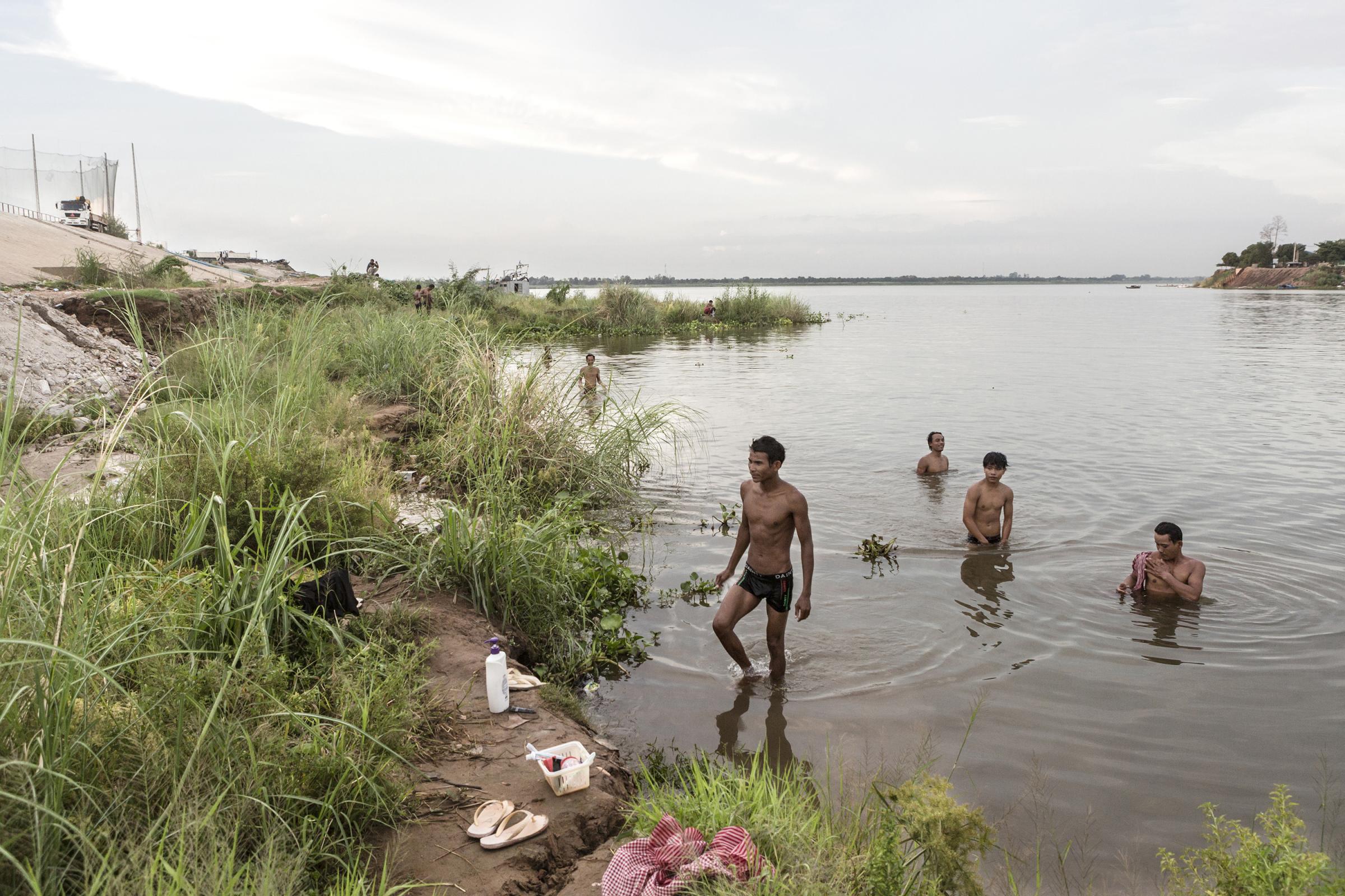 • Diamond Island: Le paradis ultra-moderne Cambodgien -  Les conditions sanitaires sont très...