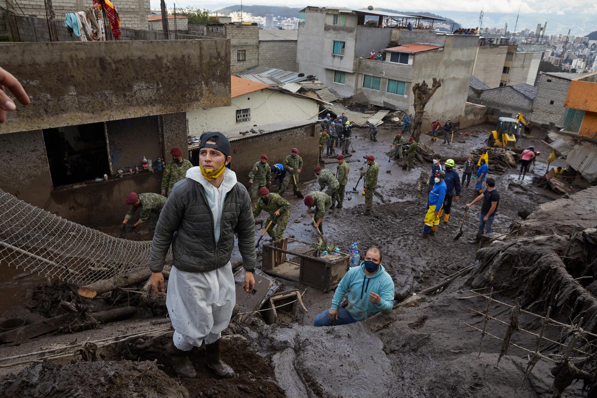 Bloomberg: Landslide in Ecuador's capital