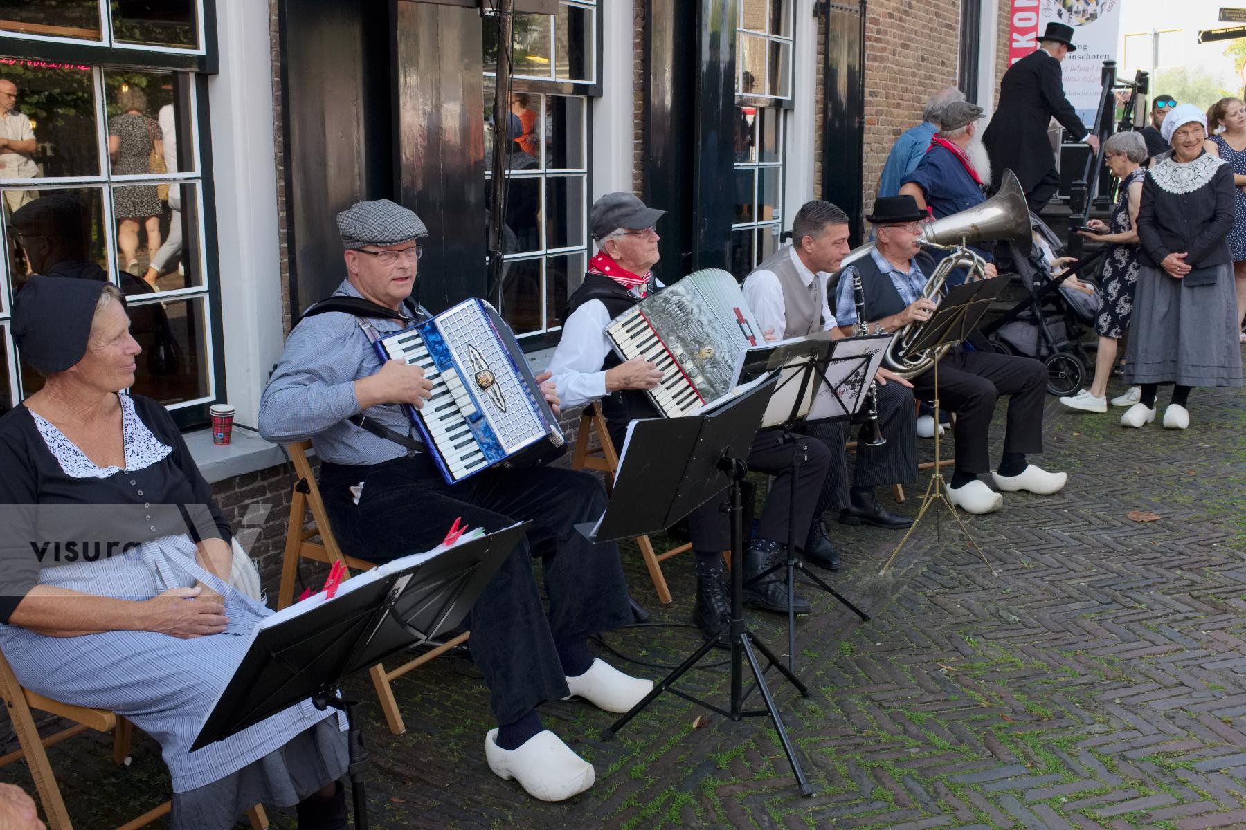 Purchase Dutch Traditions by Ellen Kok